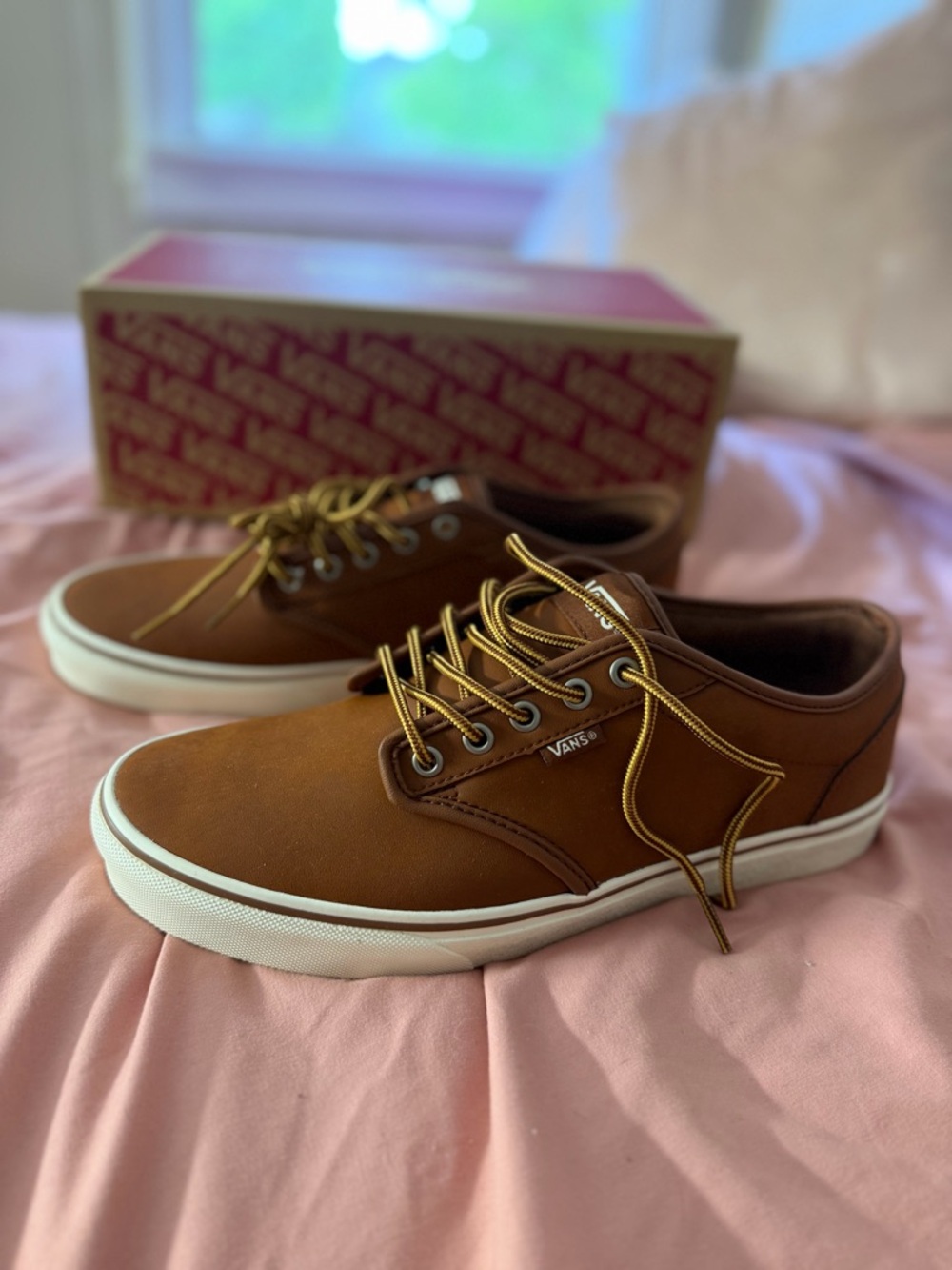 Vans Men’s Brown Low-Top Canvas Sneakers with White Sole